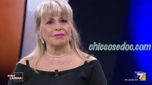 Gabriella Corona, mamma di Fabrizio, ospite a "NON E' L'ARENA"..