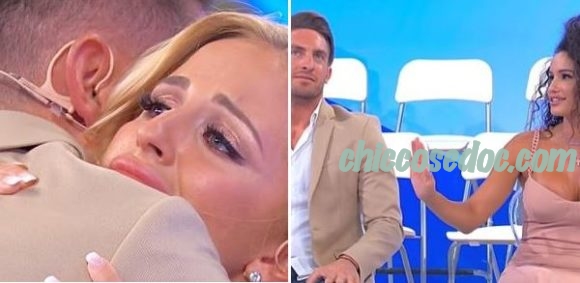 "TEMPTATION ISLAND 6" - Nel "Trono Classico", Katia Fanelli.. in lacrime.. strappa un ultimo abbraccio all'ex Vittorio Collina, accompagnato in studio dalla tentatrice Vanessa Cinelli..