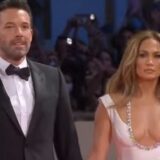 MOSTRA DEL CINEMA DI VENEZIA: LA PASSERELLA DI COPPIA AL LIDO, DOPO LA RIPARTENZA DEL LORO LEGAME, DI BEN AFFLECK CON JENNIFER LOPEZ. E IL PREMIO A RIDLEY SCOTT..