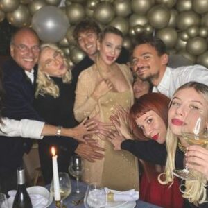 <b>“GRANDE FRATELLO VIP 4” - Compleanno in dolce attesa per la quasi mamma "bis", Clizia Incorvaia, che ha spento le sue 41 candeline con il compagno Paolo Ciavarro e la famiglia riunita a Roma..  Fonte: Instagram Stories</b>